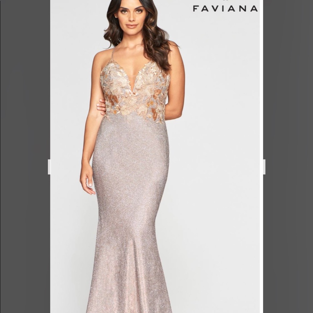 Stunning prom gown never worn to event! - Picture 13 of 15
